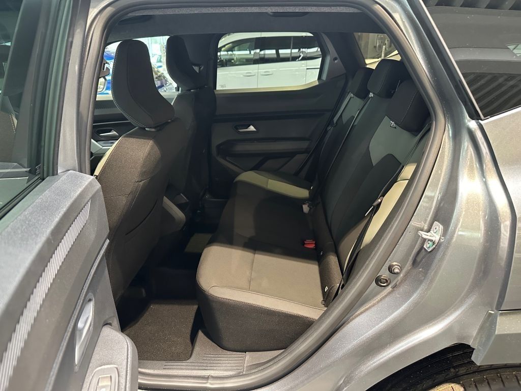 Dacia Duster Extreme HYBRID 140 - Samsaru's Car Outlet