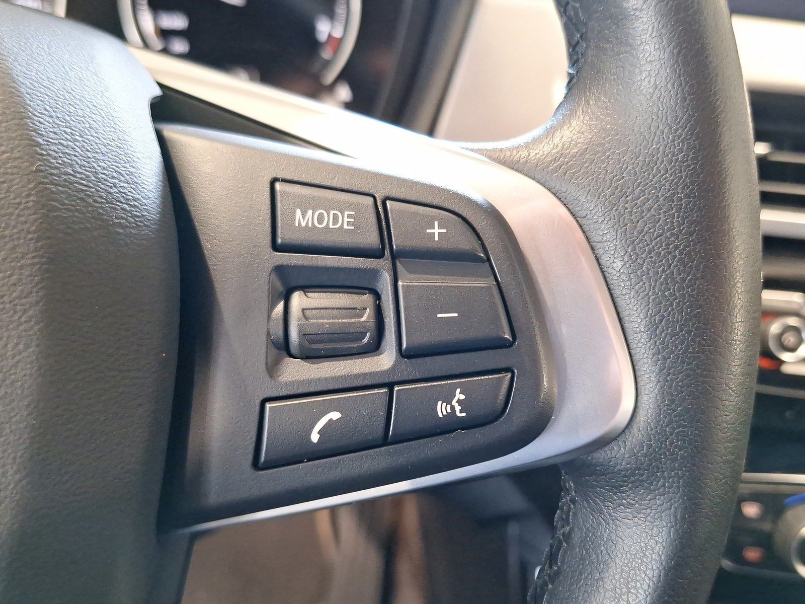 BMW X1 xDrive25e Sport Line - Samsaru's Car Outlet