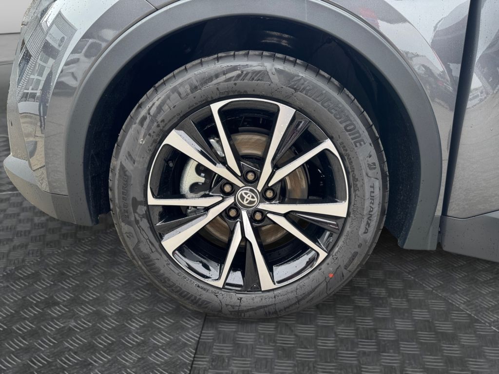 Toyota C-HR 2.0 Plug-in-Hybrid Teamplayer