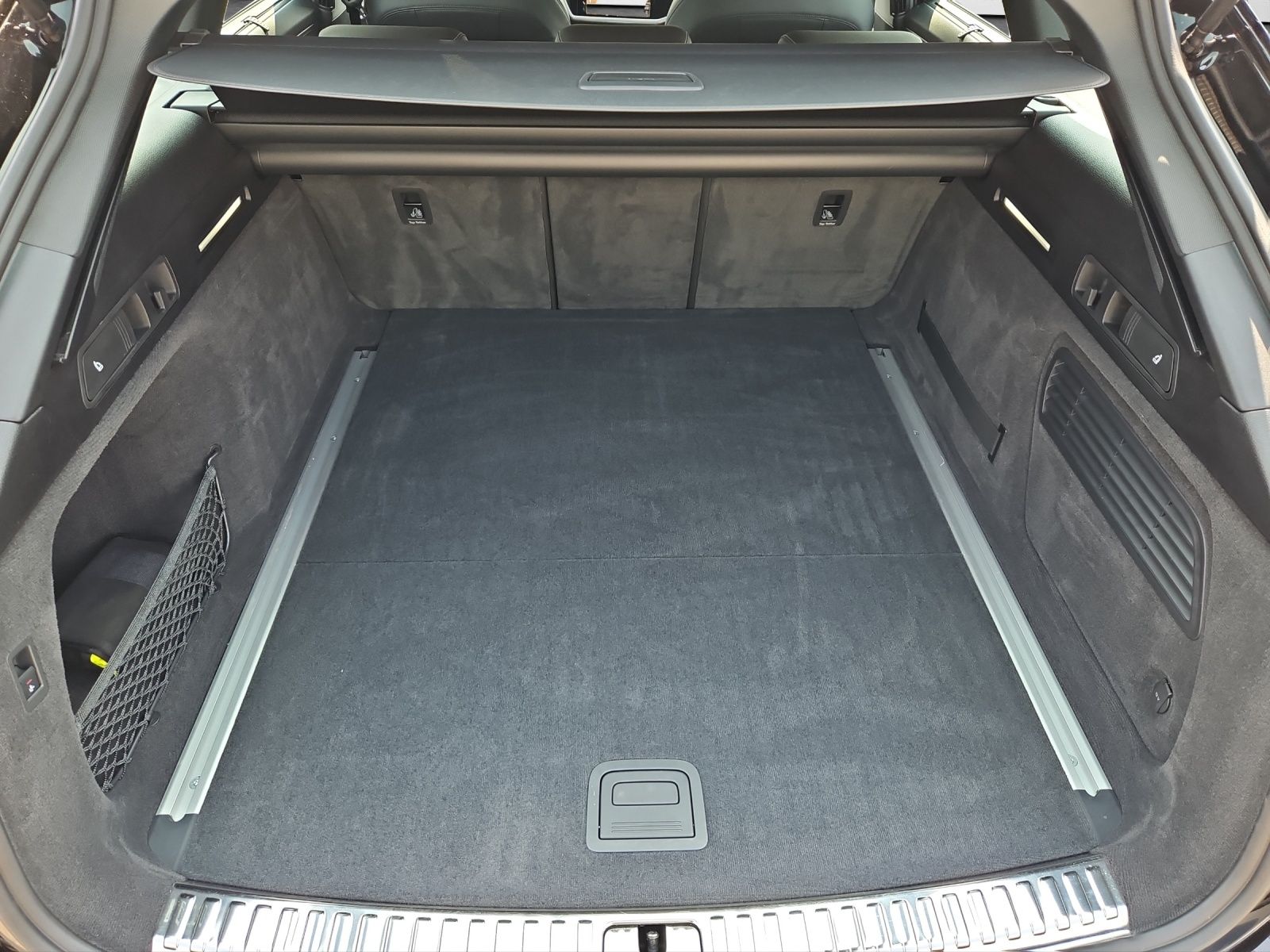 Audi A6 Avant 40 TDI S tronic S line - Samsaru's Car Outlet