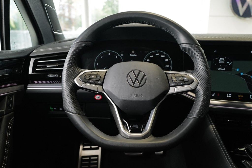 Volkswagen Touareg 3.0TDI R-Line BlackStyle Allradlenk StdH