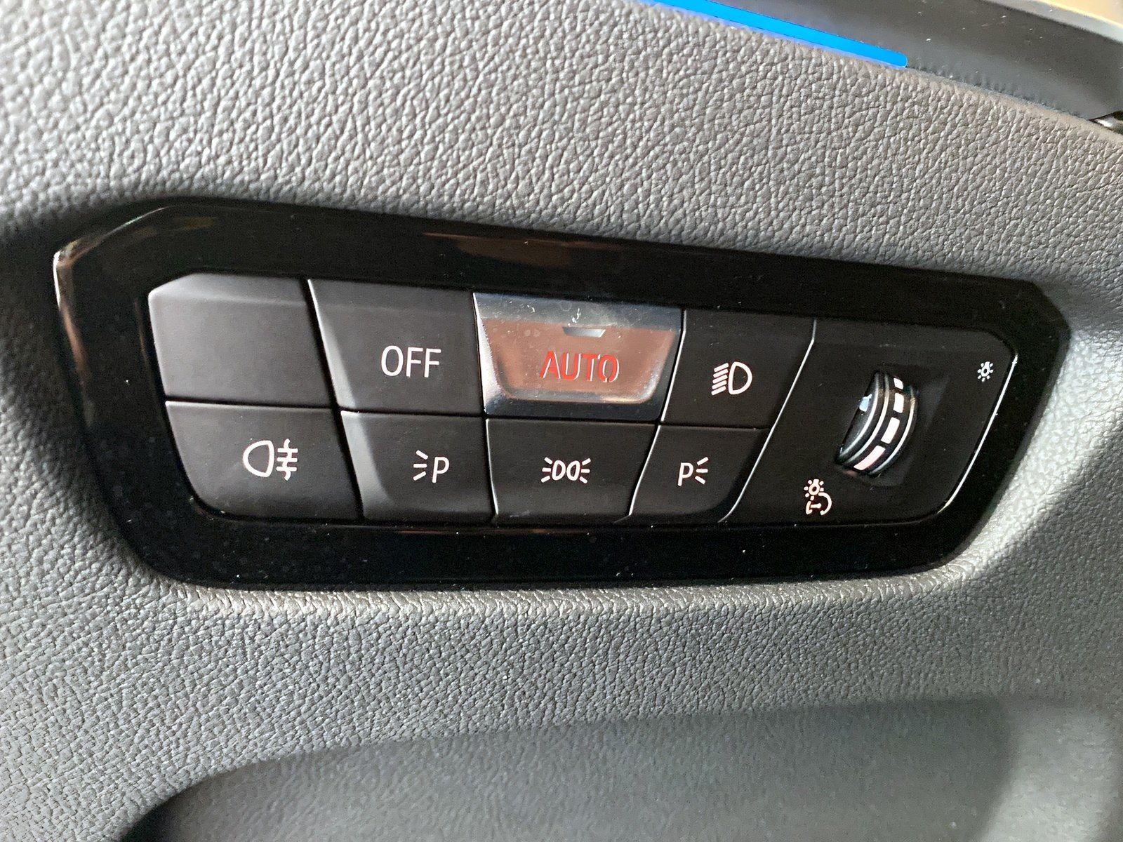 BMW 320e xDrive Touring - Samsaru's Car Outlet