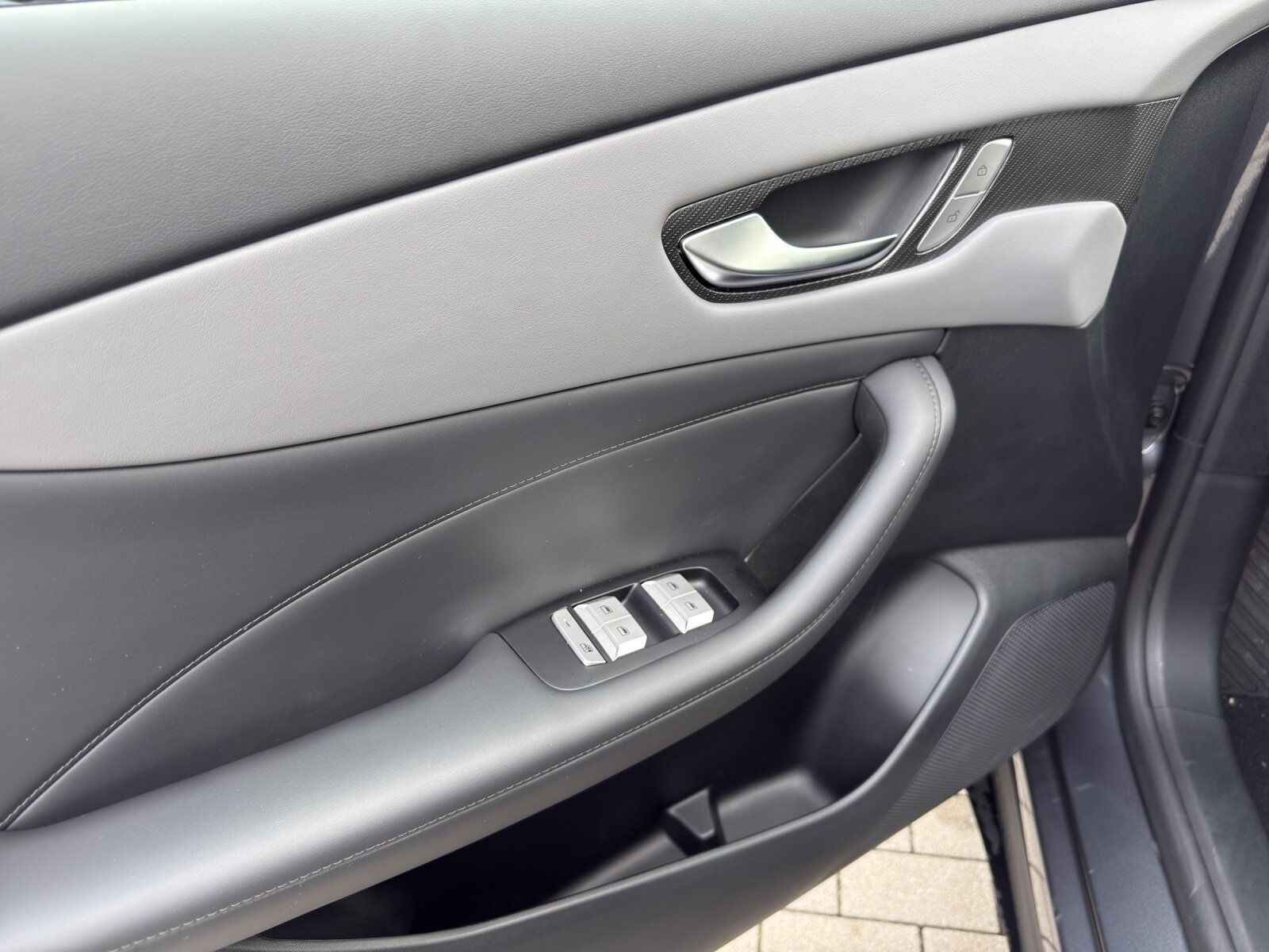 MGS5 EV Luxury LED/360°Kamera/SHZ/Navi/u.v.m.
