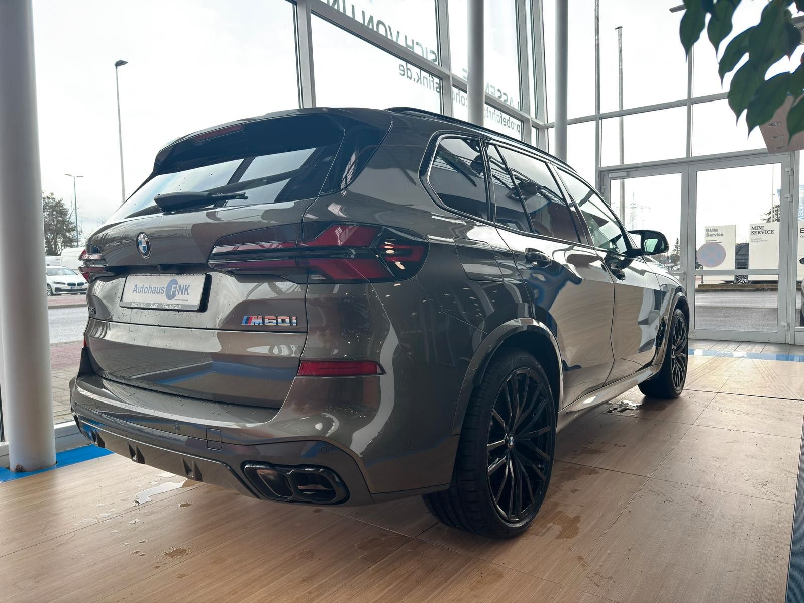 BMW X5 M60i xDrive über 150K NP Vollausstattung!
