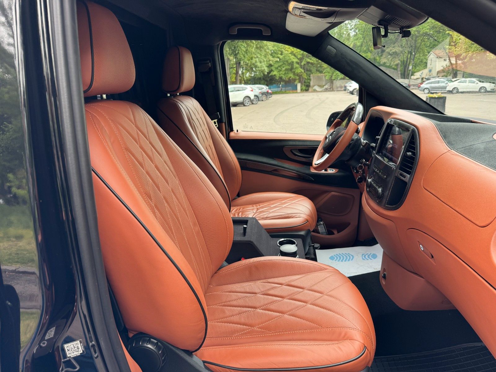 Mercedes-Benz V-Klass Maybach VIP - Samsaru's Car Outlet