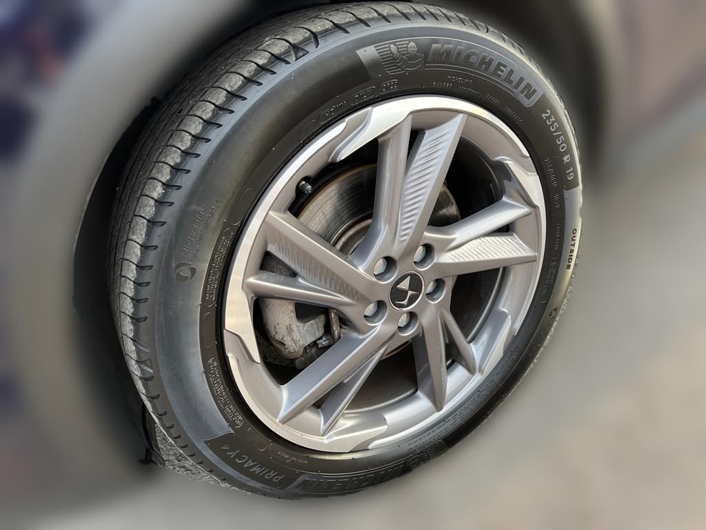 DS Automobiles DS7 Crossback DS7 E-Tense 225 Bastille + 4x2