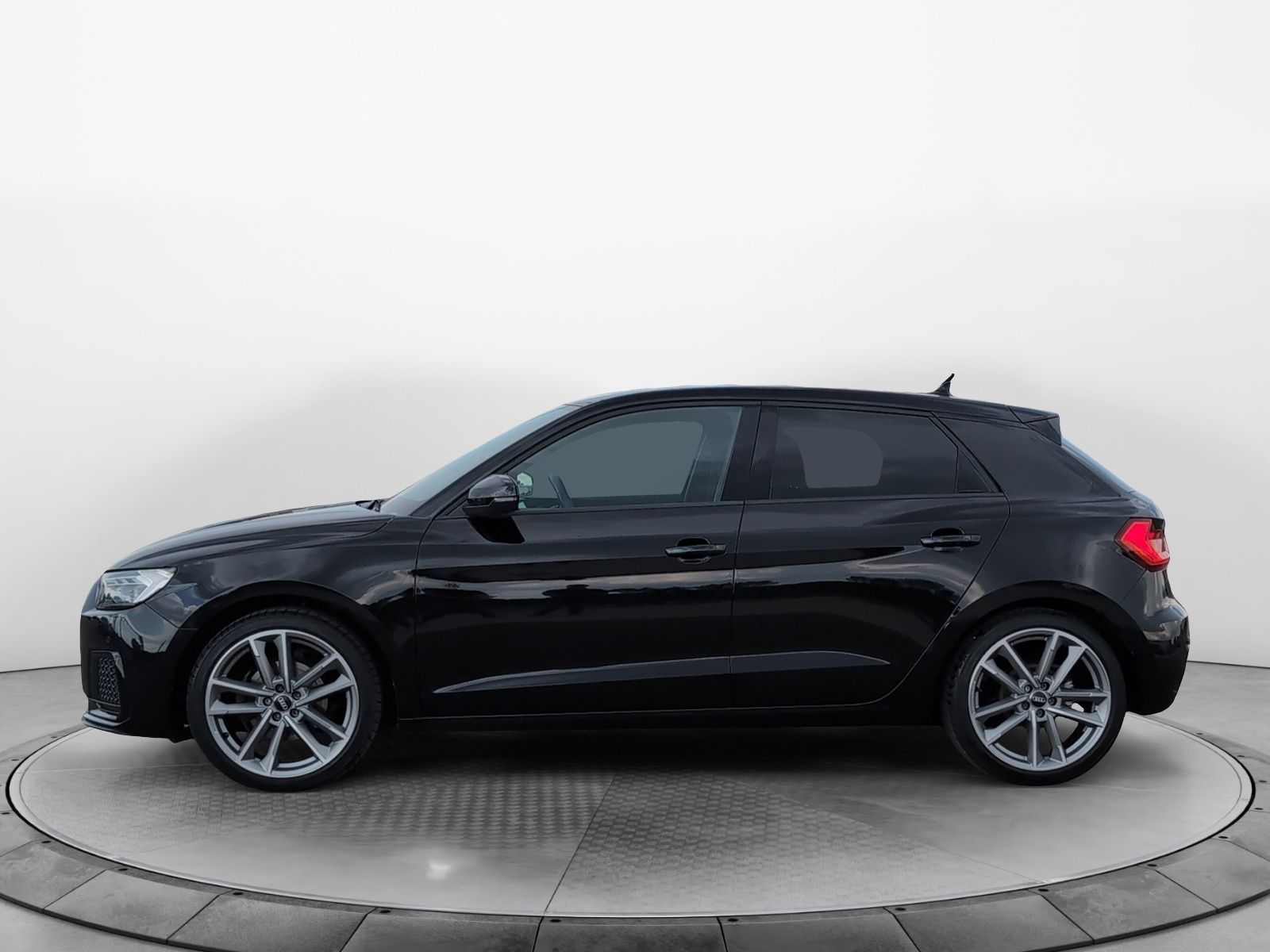Audi A1 Sportback 30 TFSI S-Line - Samsaru's Car Outlet