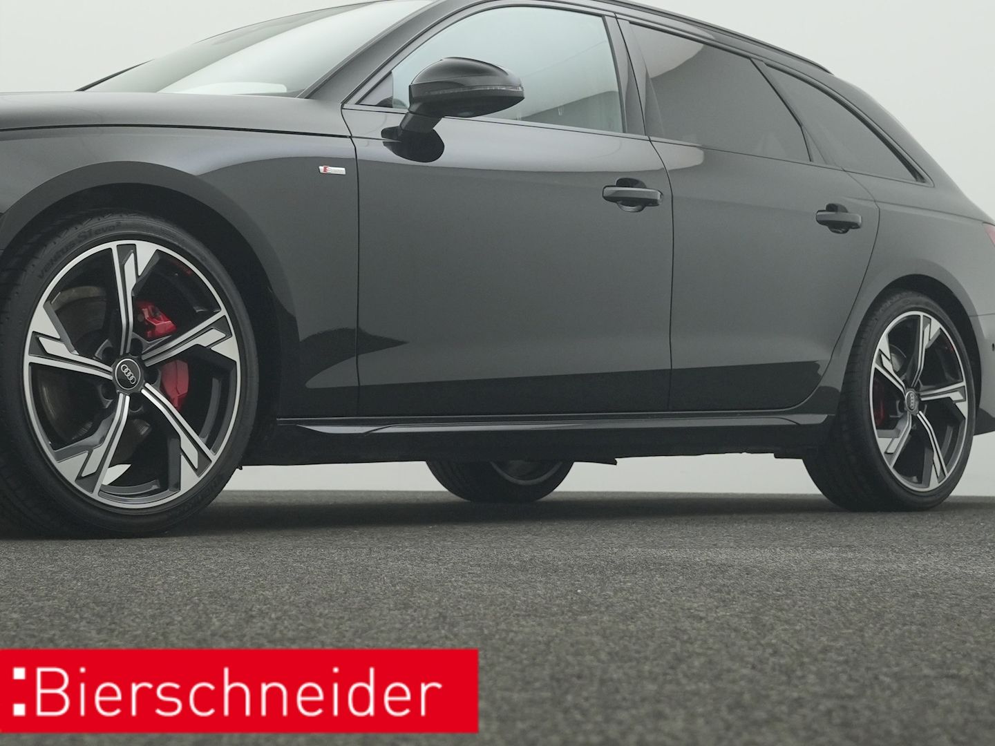 Audi A4 Av. 40 TFSI S-tronic qu s-line BLACK EDITION