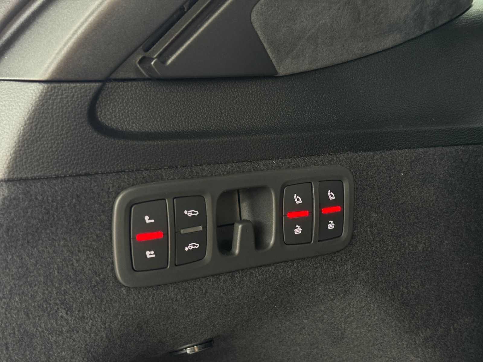Audi Q7 50 TDI 2x S line Wankstabilisierung OLED Matr