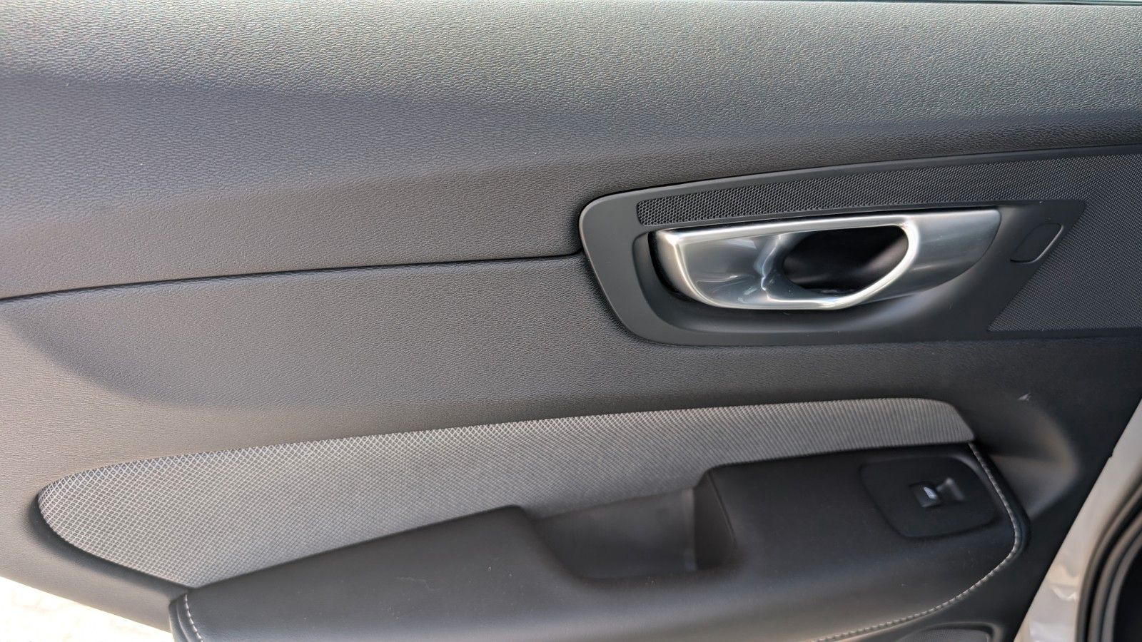 Volvo XC 60 B4 Plus Dark AWD | Standheitzung