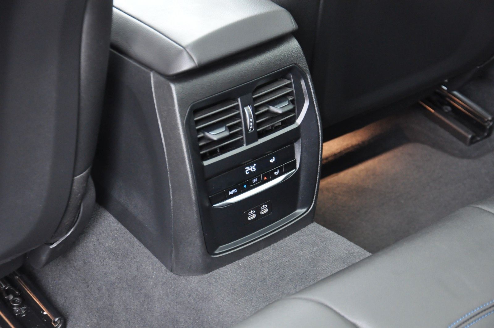 BMW 320 d Touring xDrive M Sport STANDH-PANO-CARBON