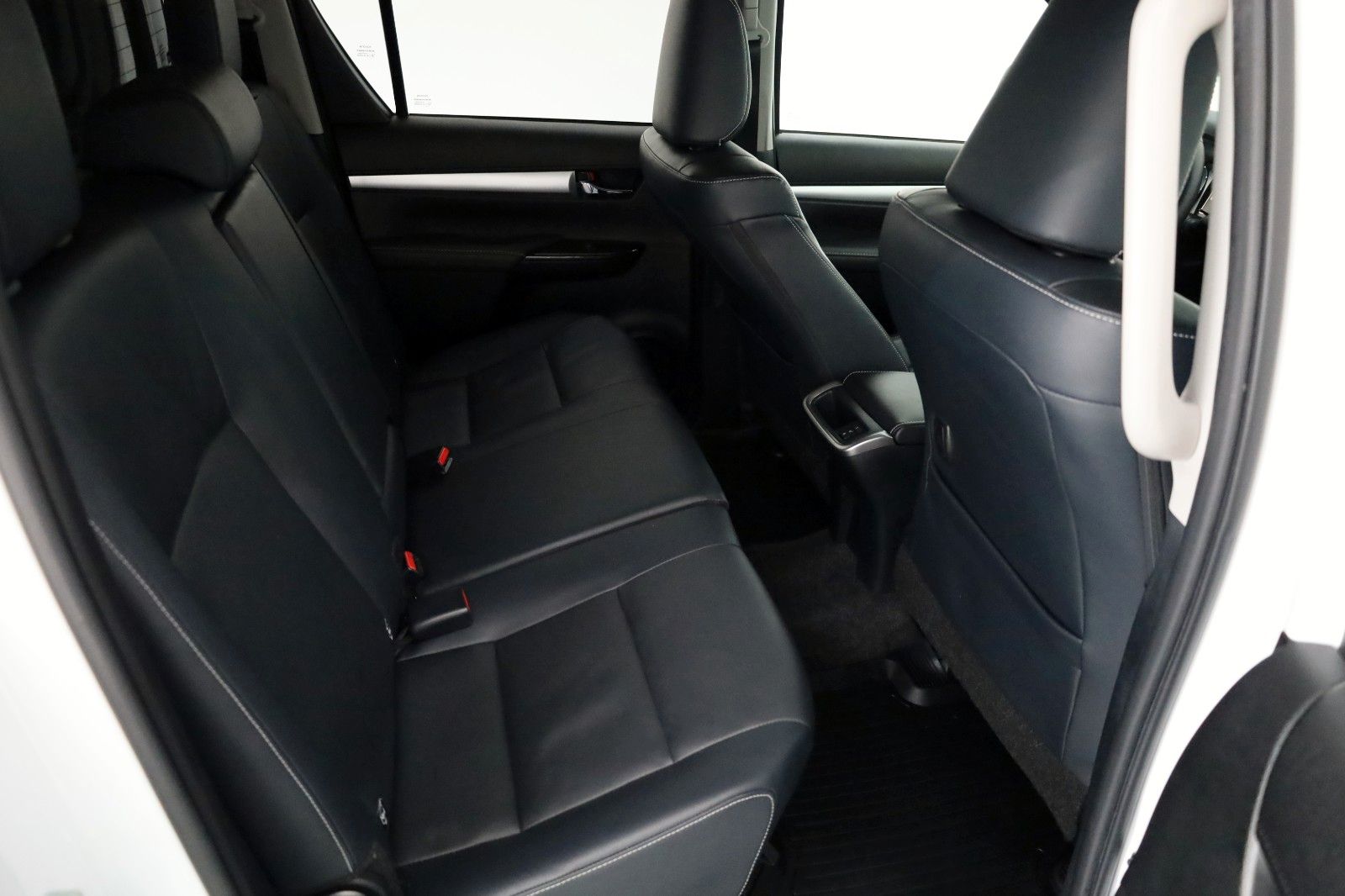 Toyota Hilux 2.8 Executive,Leder,Navi, HardTop,LED,Kam.