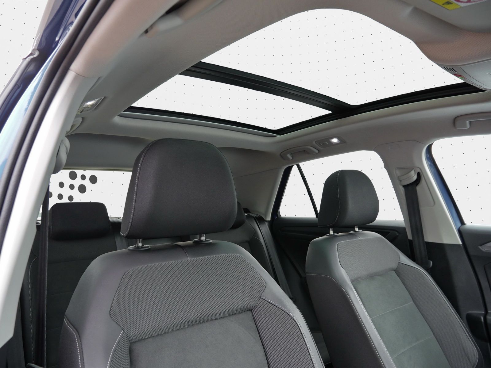 Volkswagen T-Roc Style 1.0 TSI - Samsaru's Car Outlet
