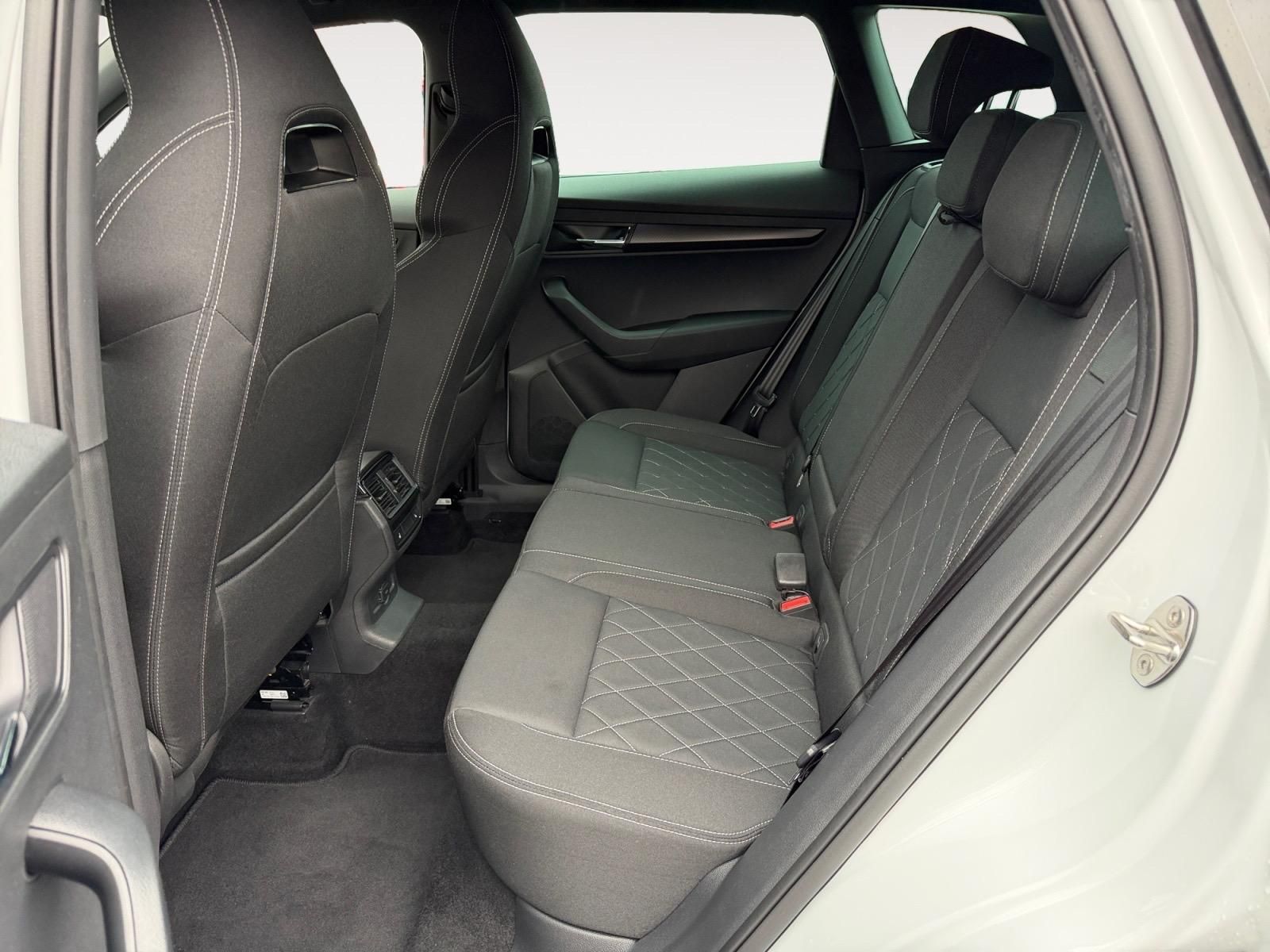 Skoda Karoq 1.5 TSI DSG Sportline AHK|NAVI|El.Heckklap