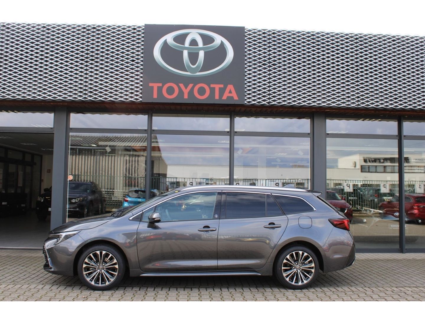 Toyota Corolla Touring Sports Hybrid Teamplayer+TEC-P