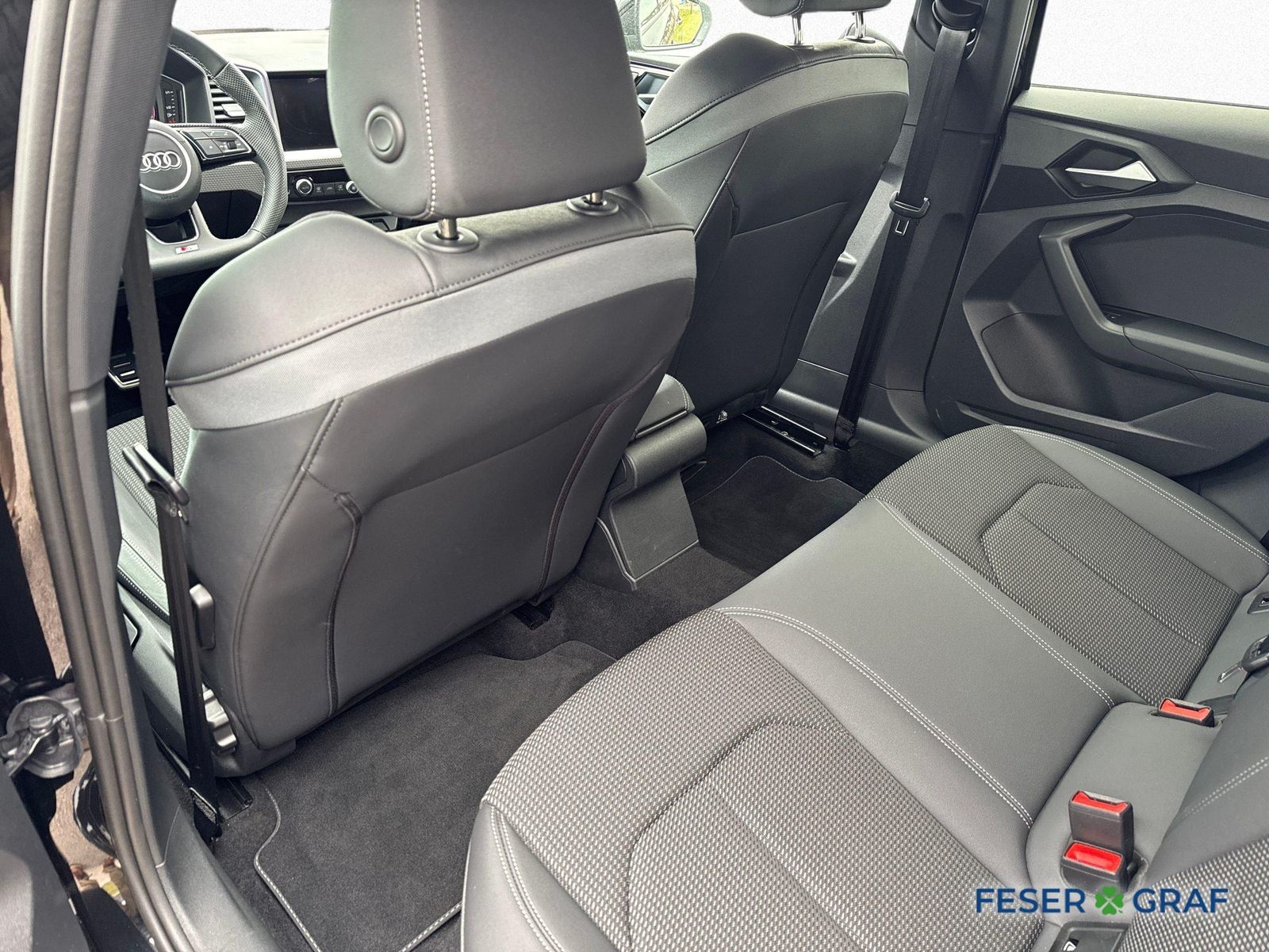 Audi A1 allstreet 35 TFSI S line - Samsaru's Car Outlet