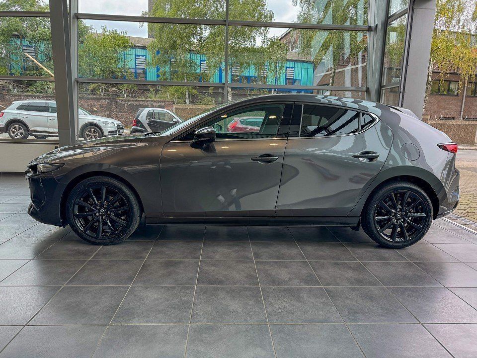 Mazda 3 Exclusive-Line