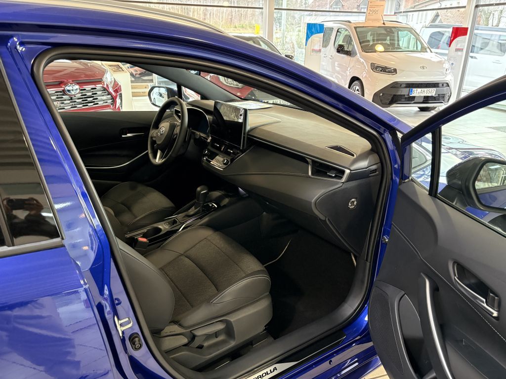 Toyota Corolla 2.0 Hybrid Touring Sports Team Deutschla