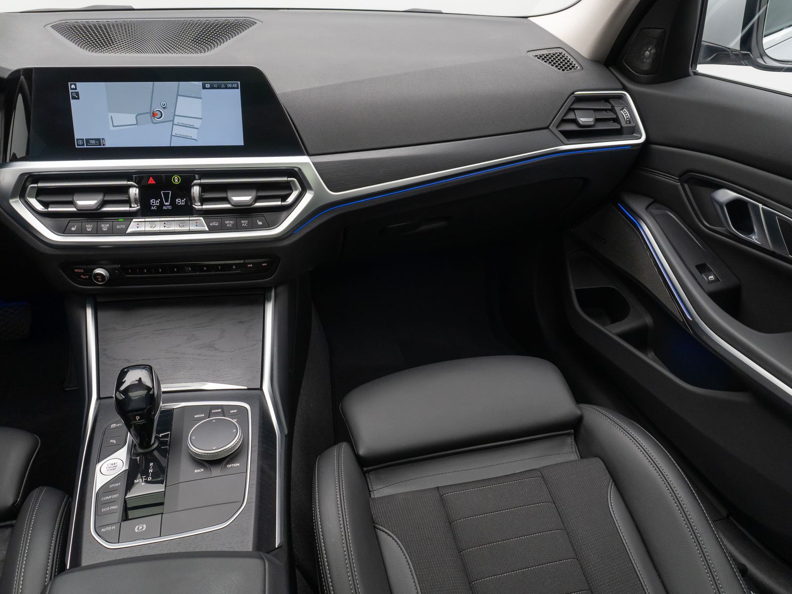 BMW 320d SportLine - Samsaru's Car Outlet