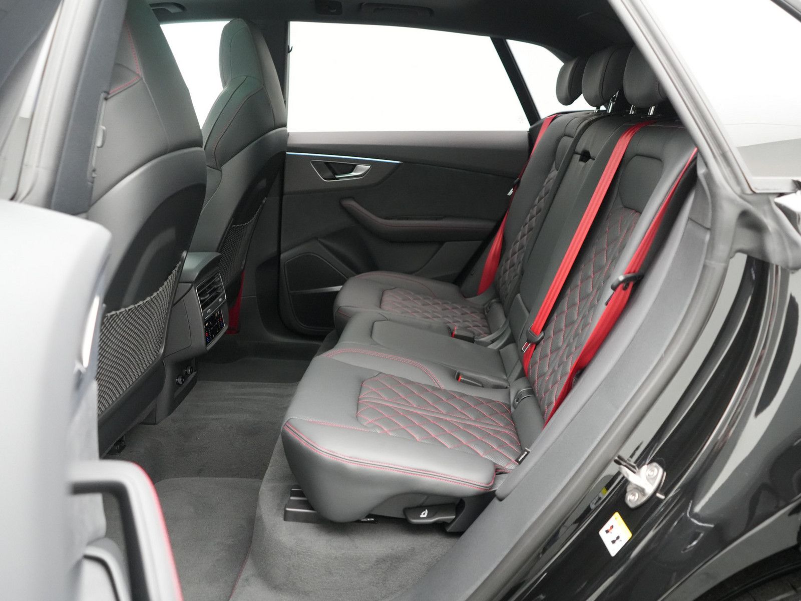 Audi Q8 S line business LASER B&O STANDHZ LEDER-RAUTE