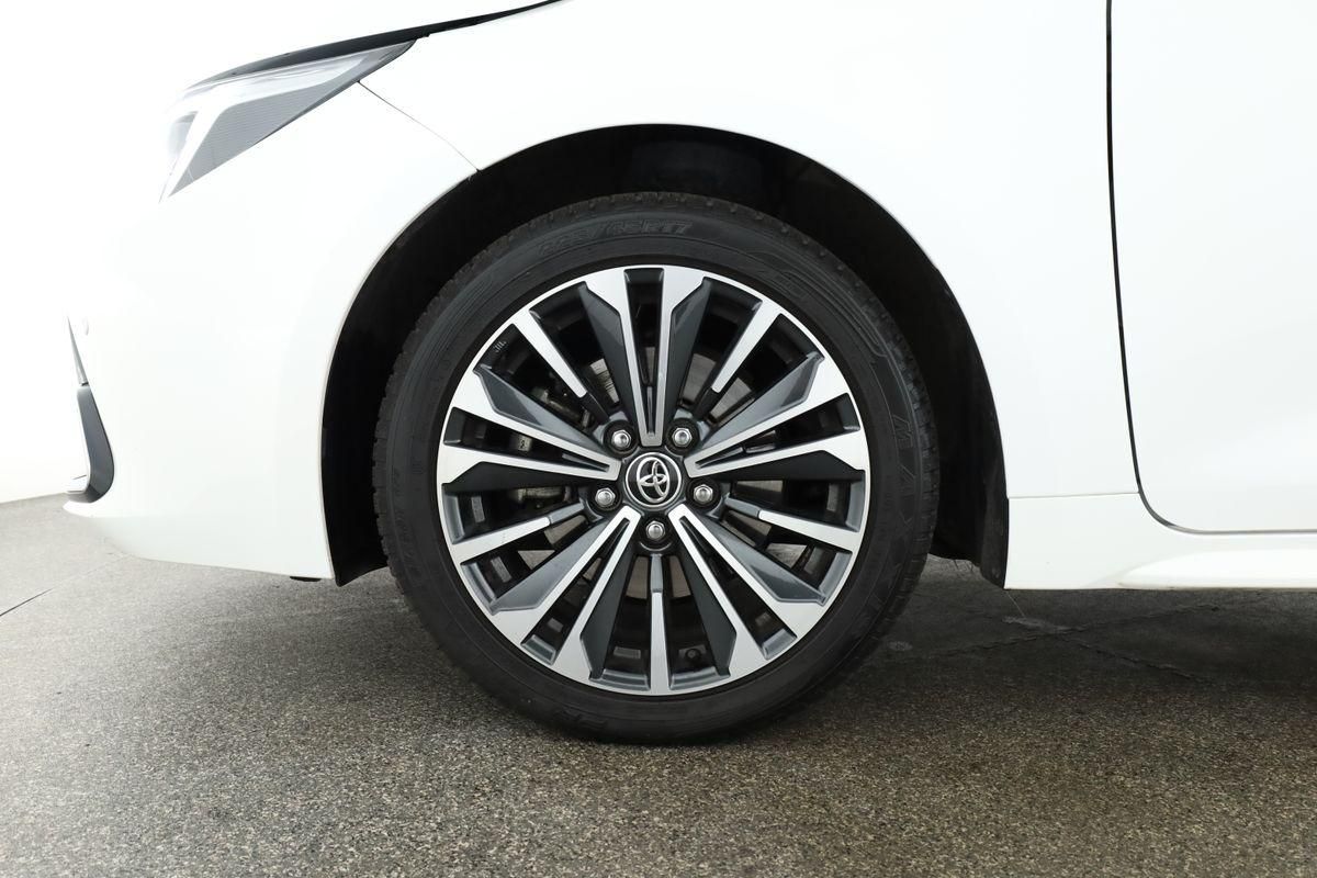 Toyota Corolla Touring Sports 2.0 CVT Team D Navi Kam