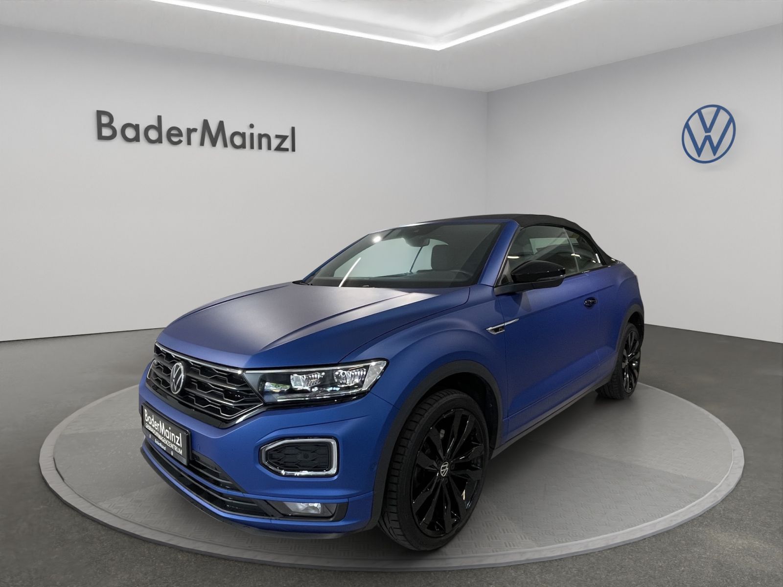 Volkswagen T-Roc R-Line 1.5 l TSI - Samsaru's Car Outlet
