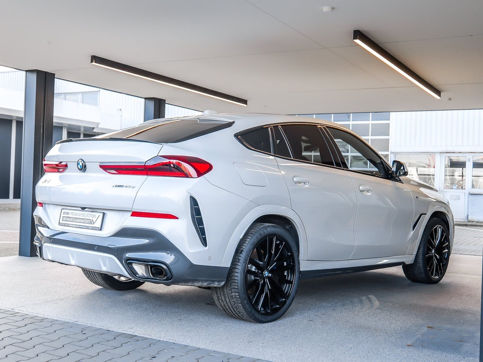 BMW X6 xDrive40d M Sport HUD PANO ACC AHK RFK NAVI