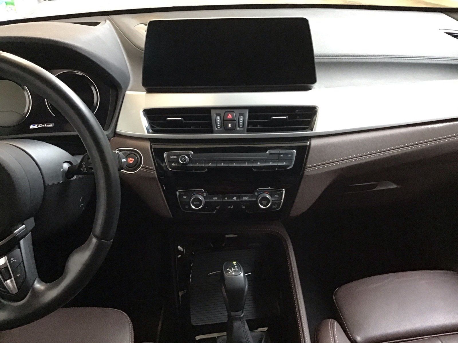 BMW X1 xDrive25e Sport Line - Samsaru's Car Outlet