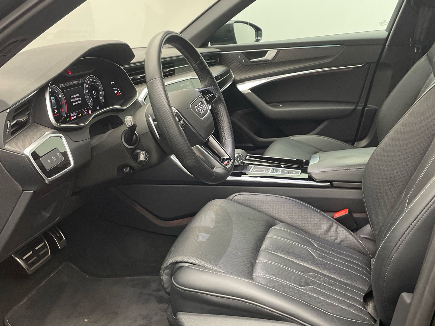 Audi A6 Limousine 55 TFSI e advanced quattro - Samsaru's Car Outlet