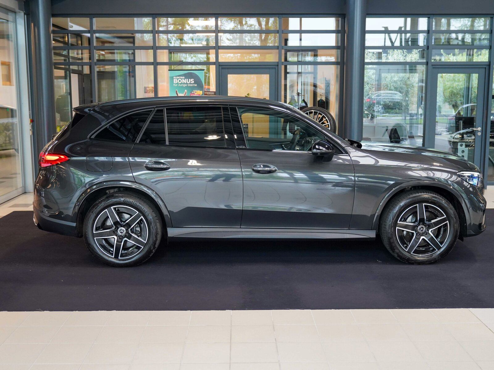 Mercedes-Benz GLC 300 de 4M AMG LIne Night Burmester AIR HUD