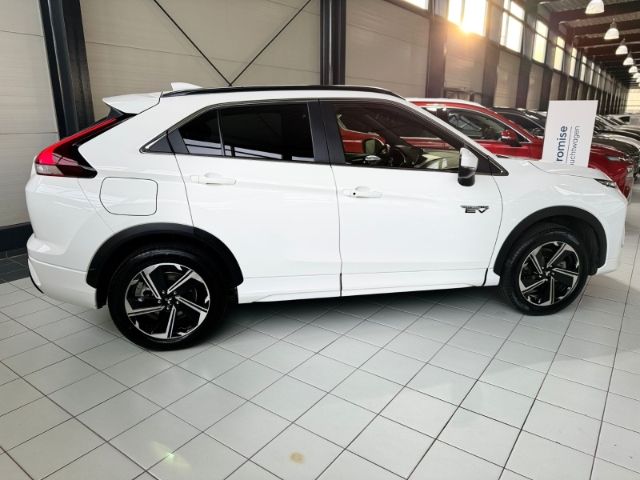 Mitsubishi Eclipse Cross Mitsubishi Plug-In Hybrid Plus MJ2