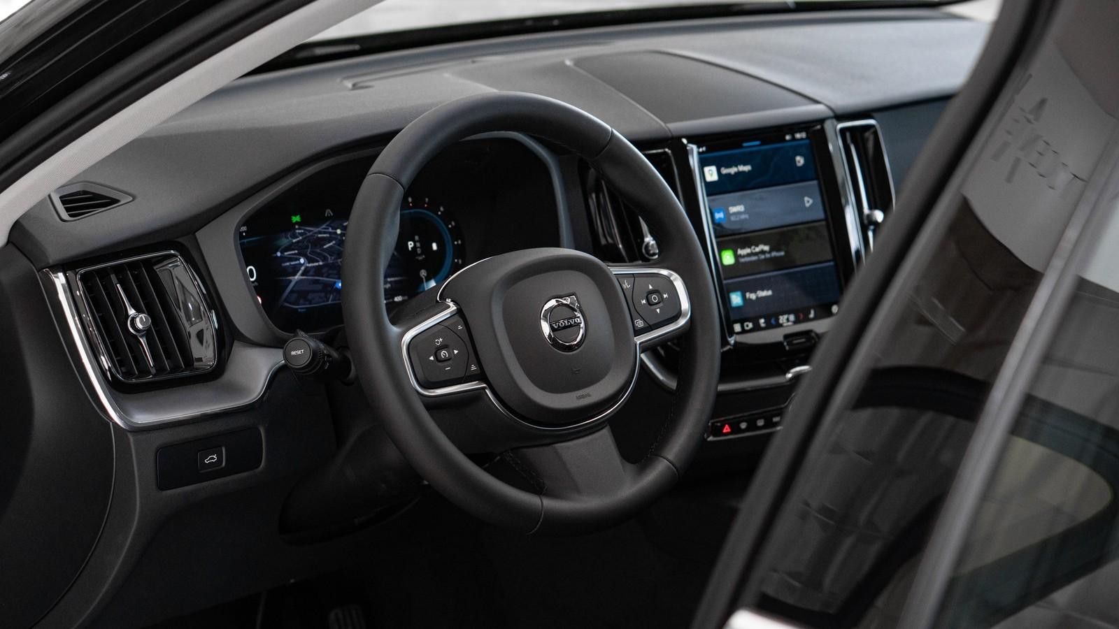 Volvo XC 60 - Samsaru's Car Outlet