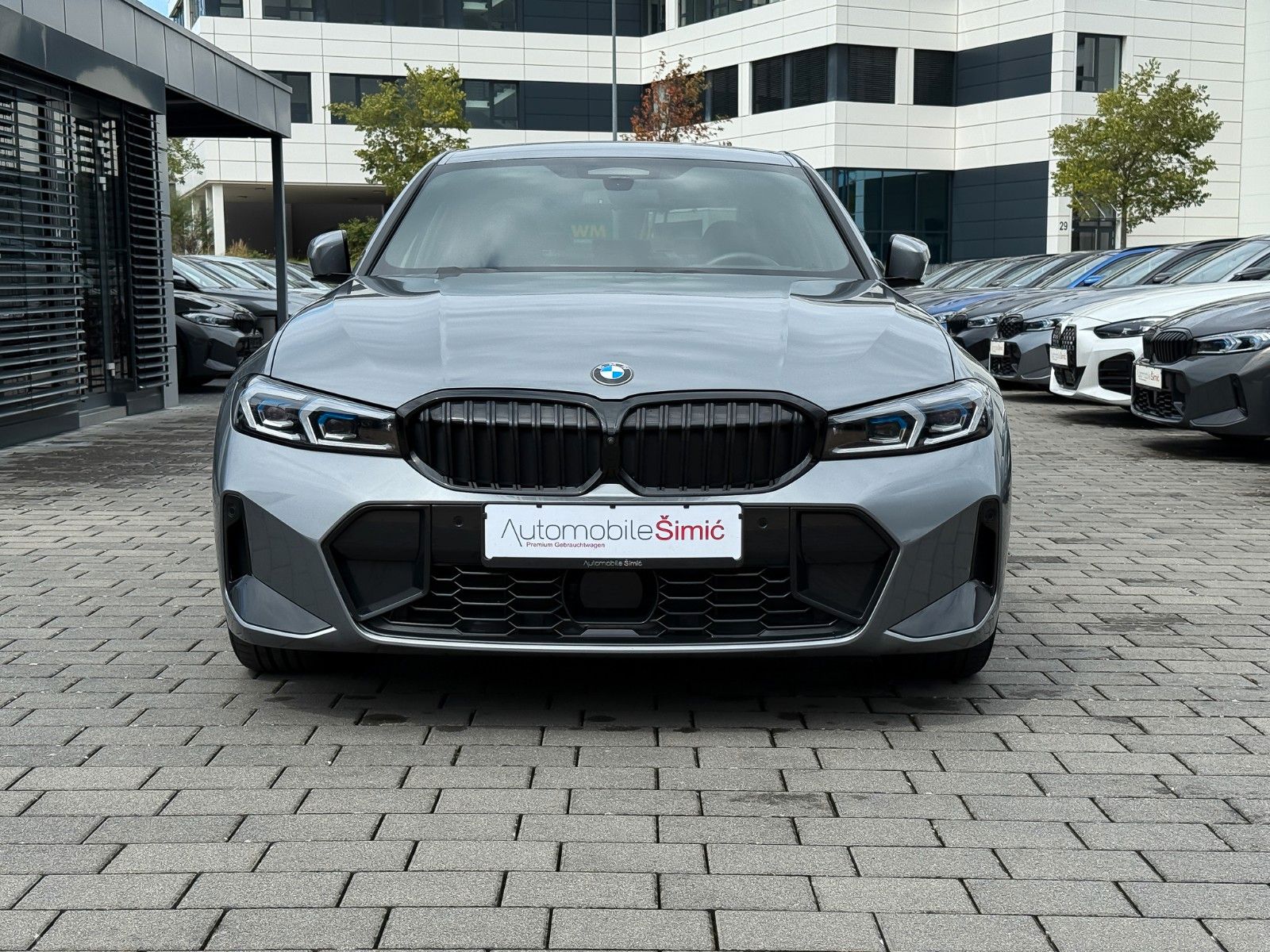 BMW 320d xD M Sport 19" ACC HuD 360° Ambiente StHzg