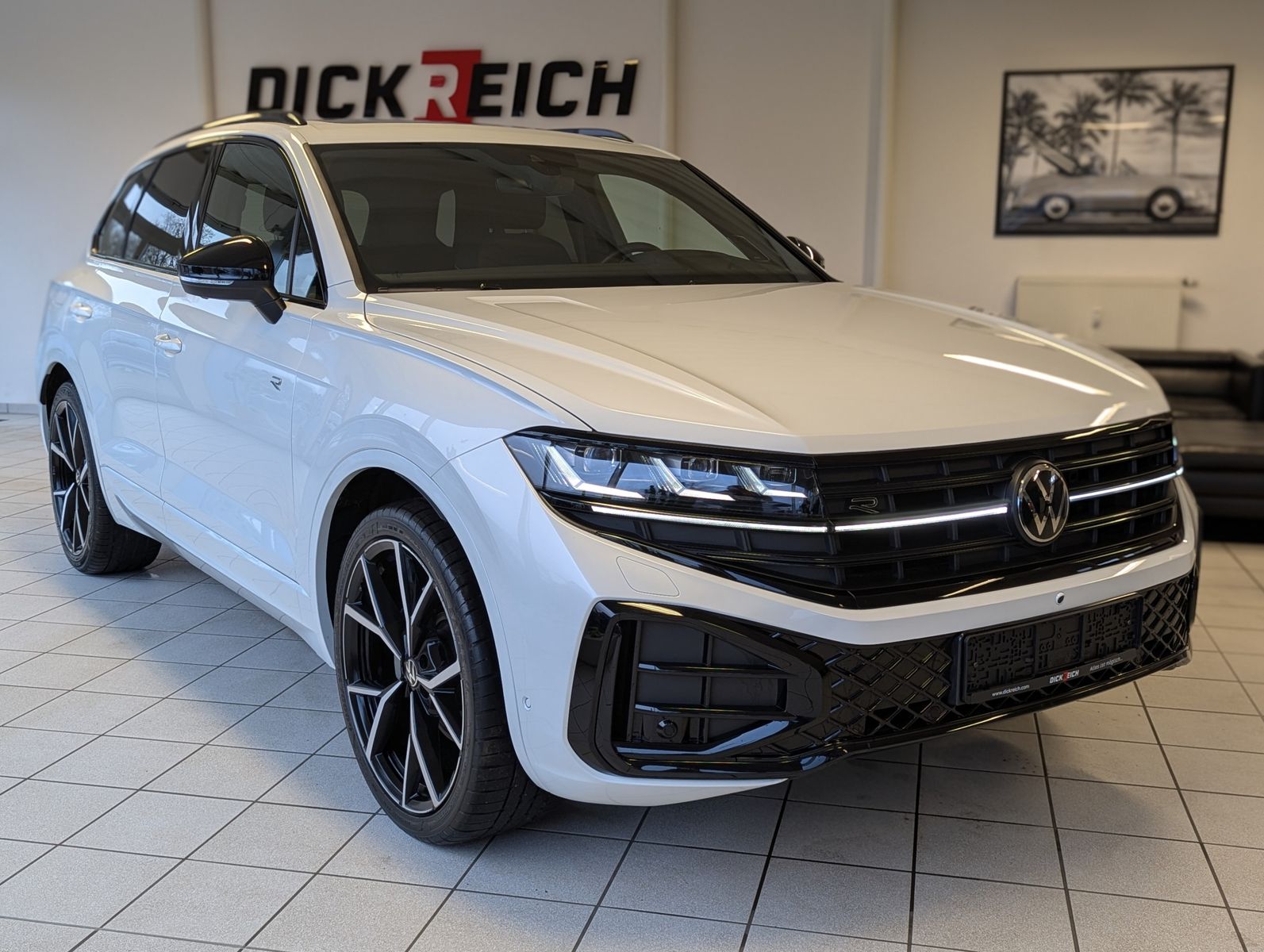 Volkswagen Touareg 3.0TDI 4M R-Line VOLL Black 22" UPE 114T
