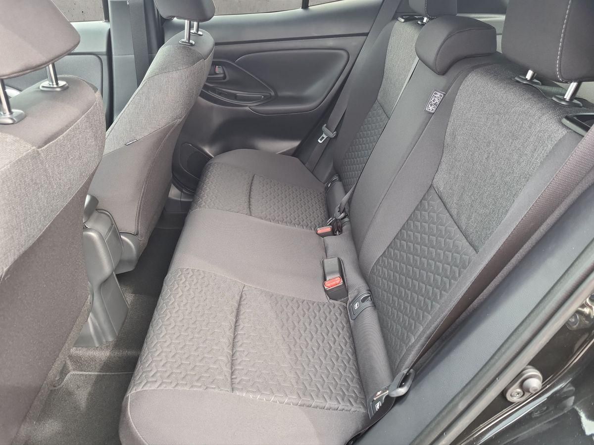 Toyota Yaris Cross Hybrid Team D Navi+Matrix+SHZ