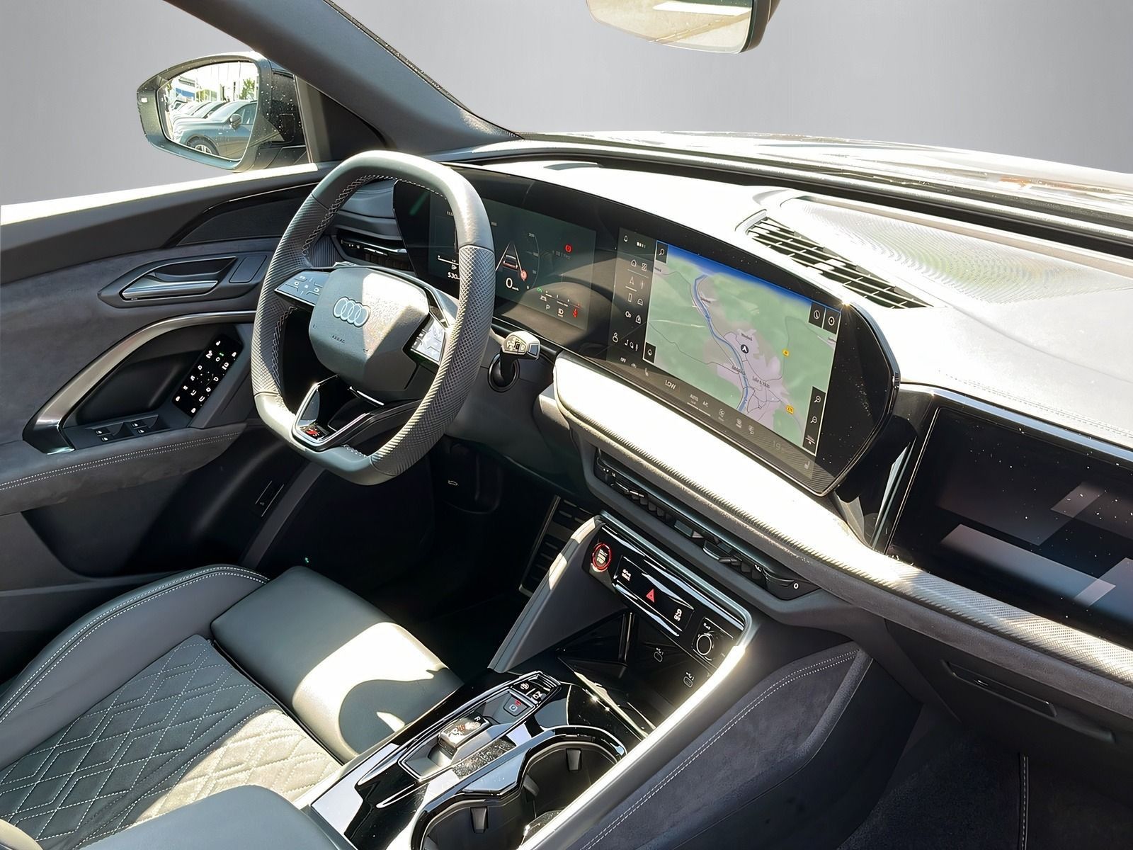 Audi Q5 SUV TDI +S-LINE+AHK+KAMERA+ACC+MATRIX+