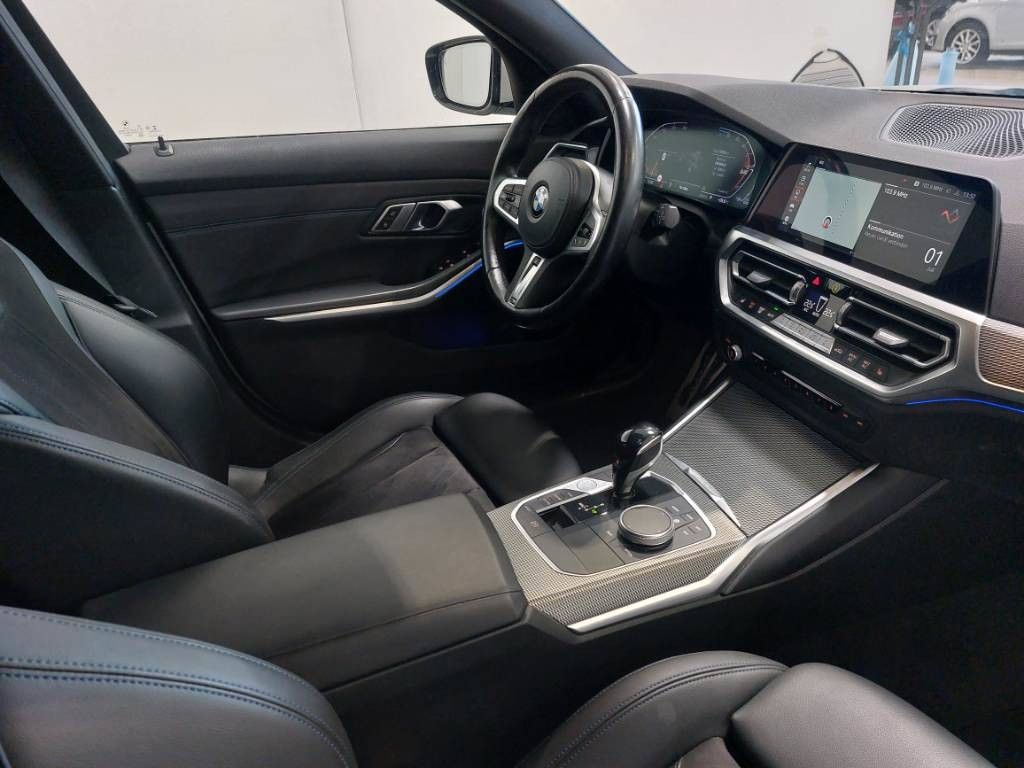 BMW 320 d xDrive M-SPORT - Samsaru's Car Outlet