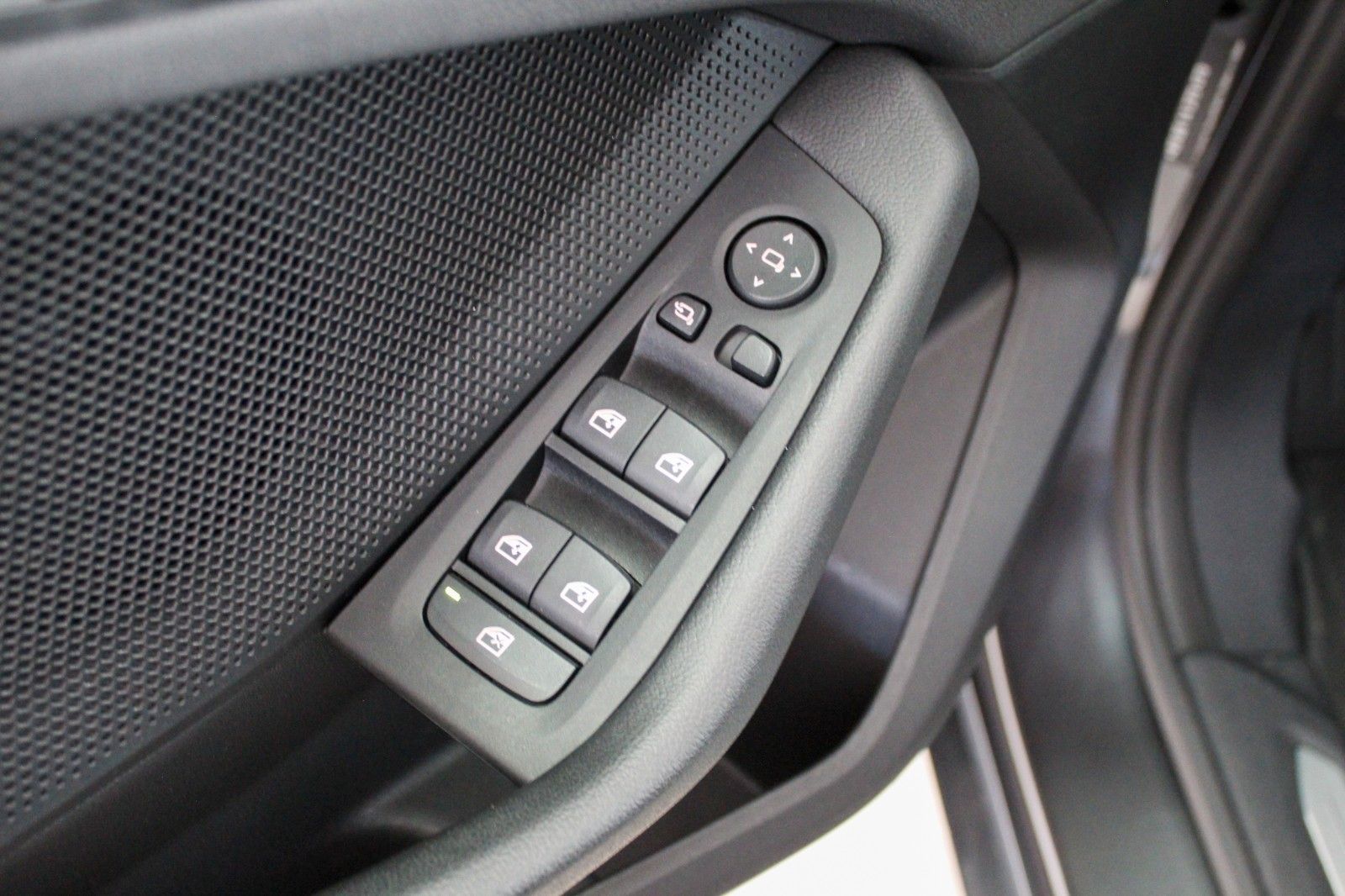 BMW 116d Automatik - Samsaru's Car Outlet