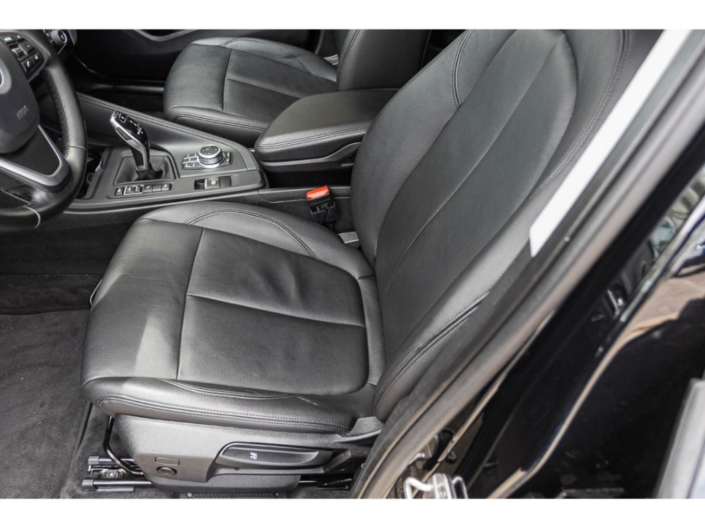 BMW X1 18d - Samsaru's Car Outlet