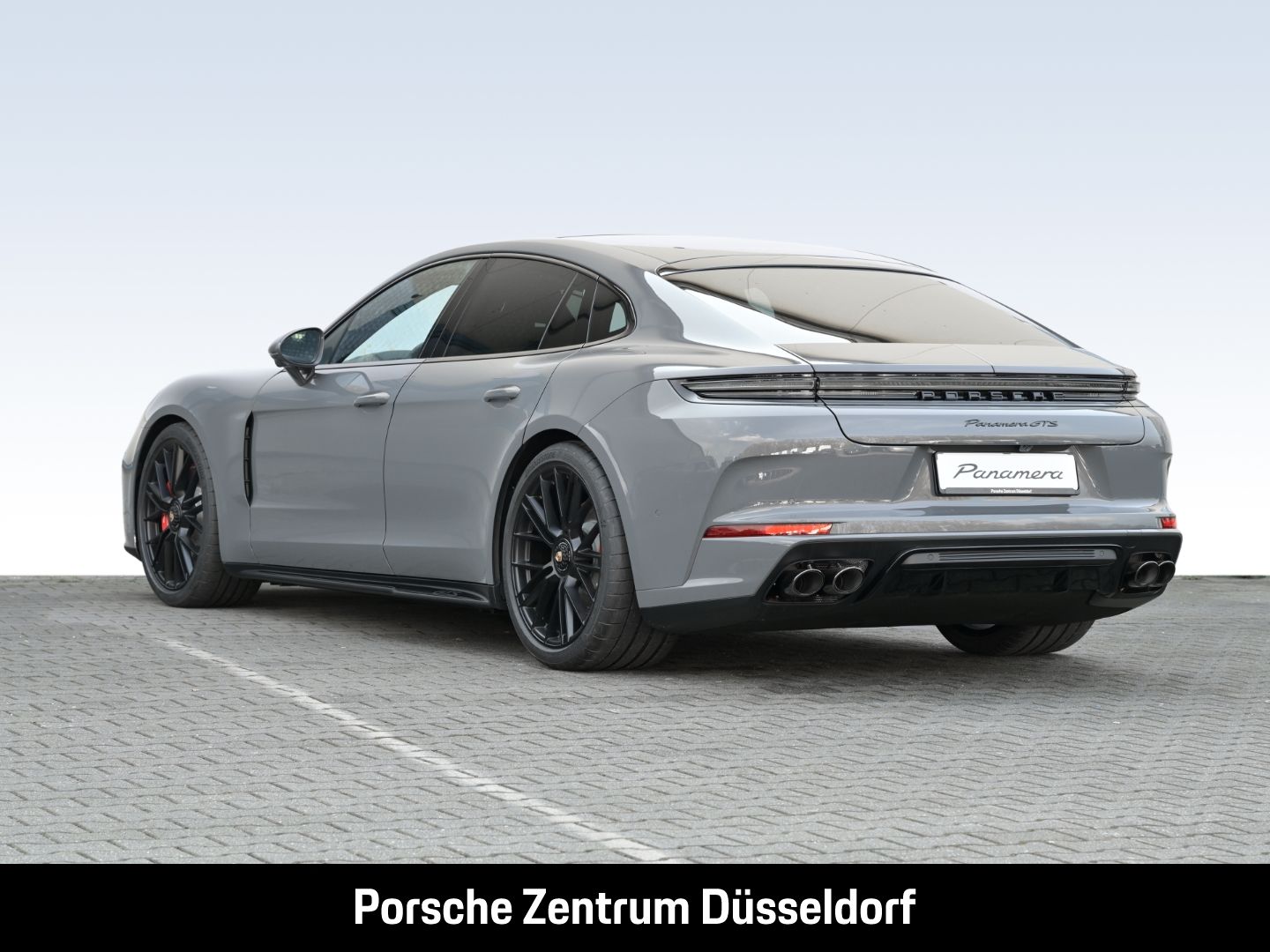 Porsche Panamera GTS Surround-View Head-Up Sportabgas