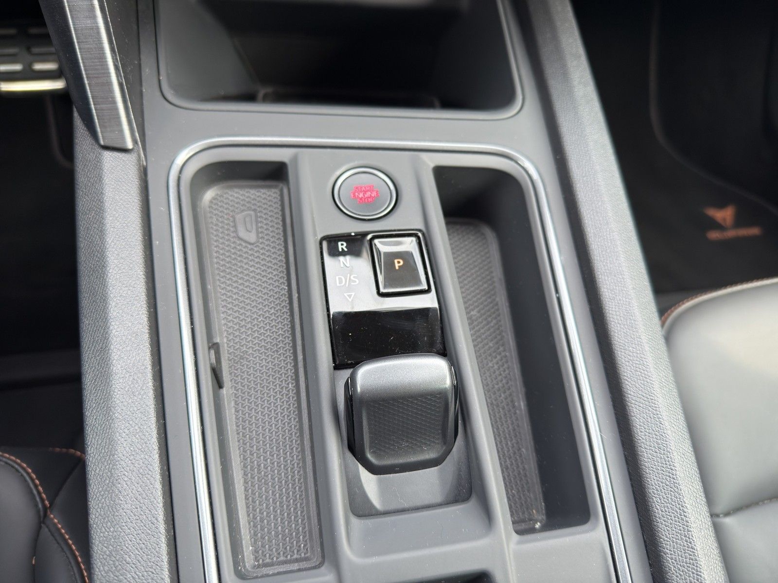 Cupra Leon 2.0 TSI DSG - Samsaru's Car Outlet