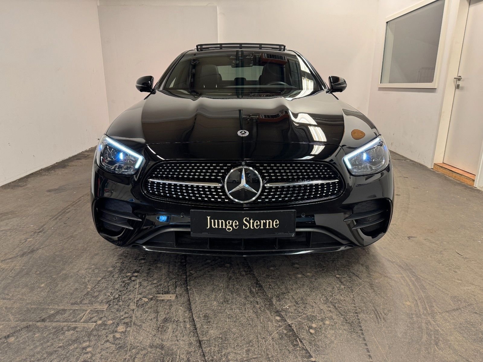 Mercedes-Benz E 300 d 4Matic AMG - Samsaru's Car Outlet