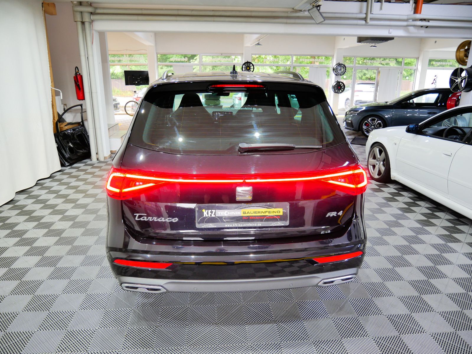 Seat Tarraco 2.0 TSI FR 4Drive - Samsaru's Car Outlet