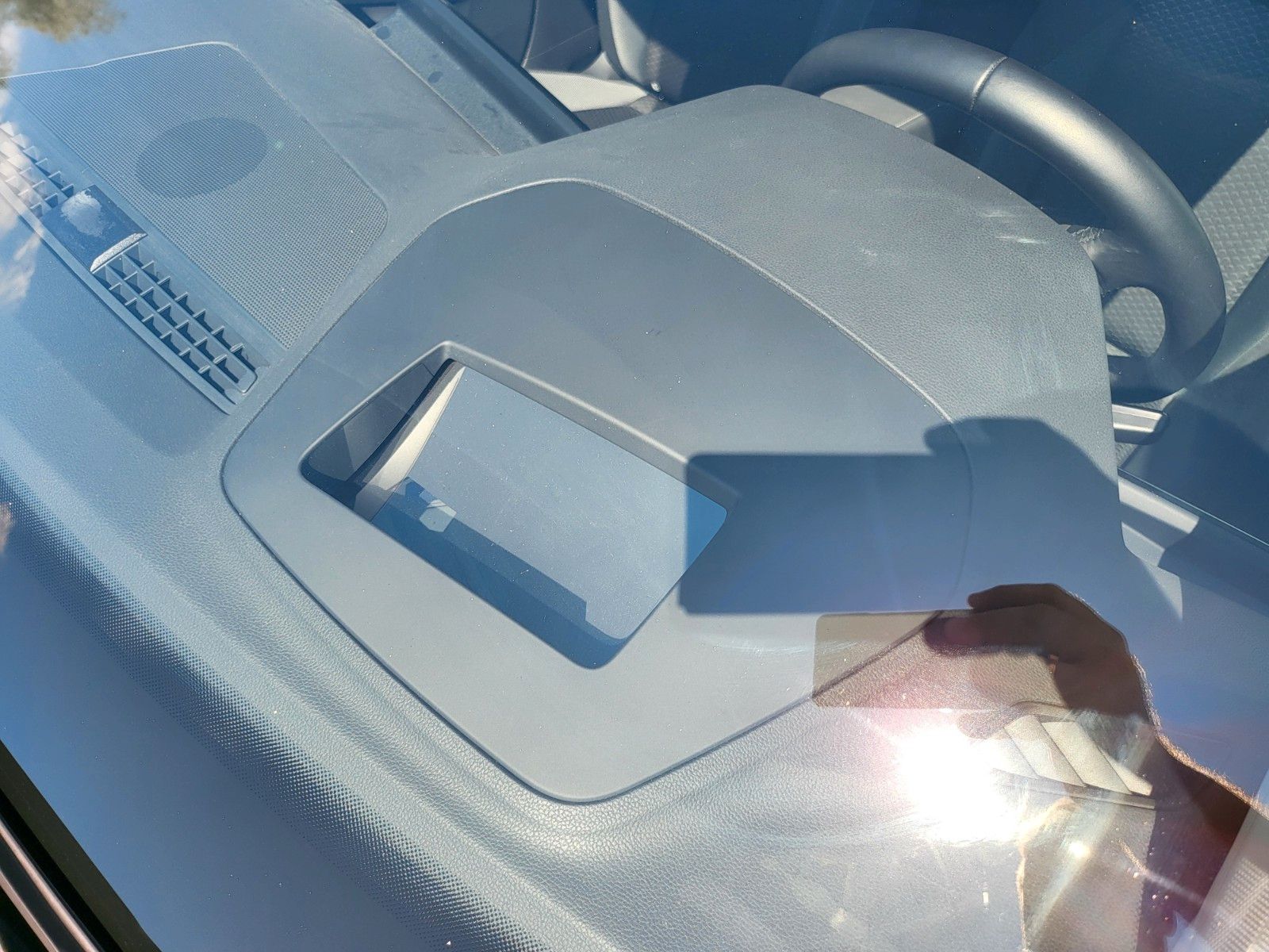 Volkswagen Golf VIII Lim. Active eTSI - Samsaru's Car Outlet