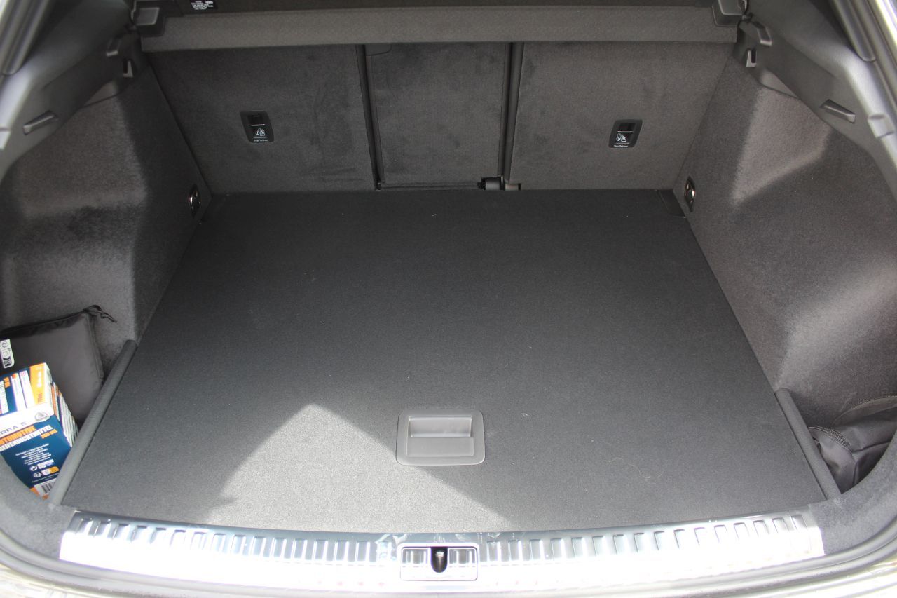 Audi Q3 S line 40 TFSI quattro S tronic - Samsaru's Car Outlet