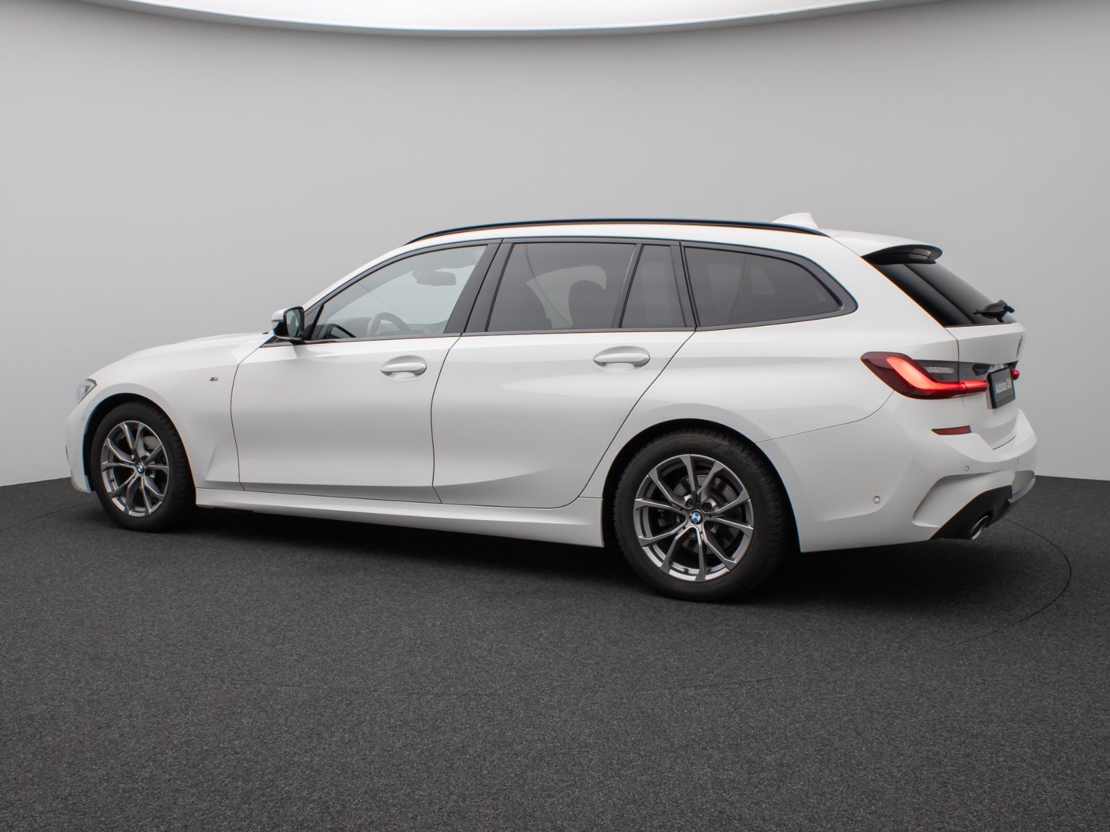 BMW 320d M Sport - Samsaru's Car Outlet