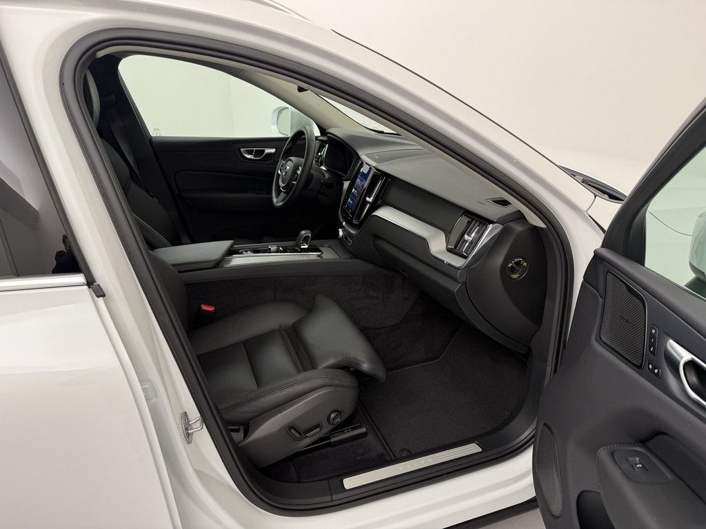 Volvo XC60 T6 Plus Bright Recharge Plug-In Hybrid AWD