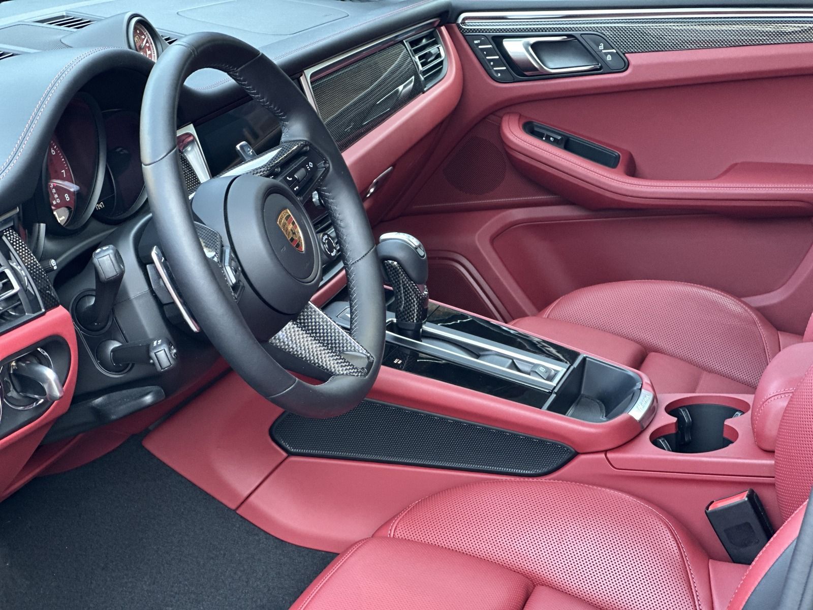 Porsche Macan T SPORTABGAS*21 EXCLUSIVE - Samsaru's Car Outlet