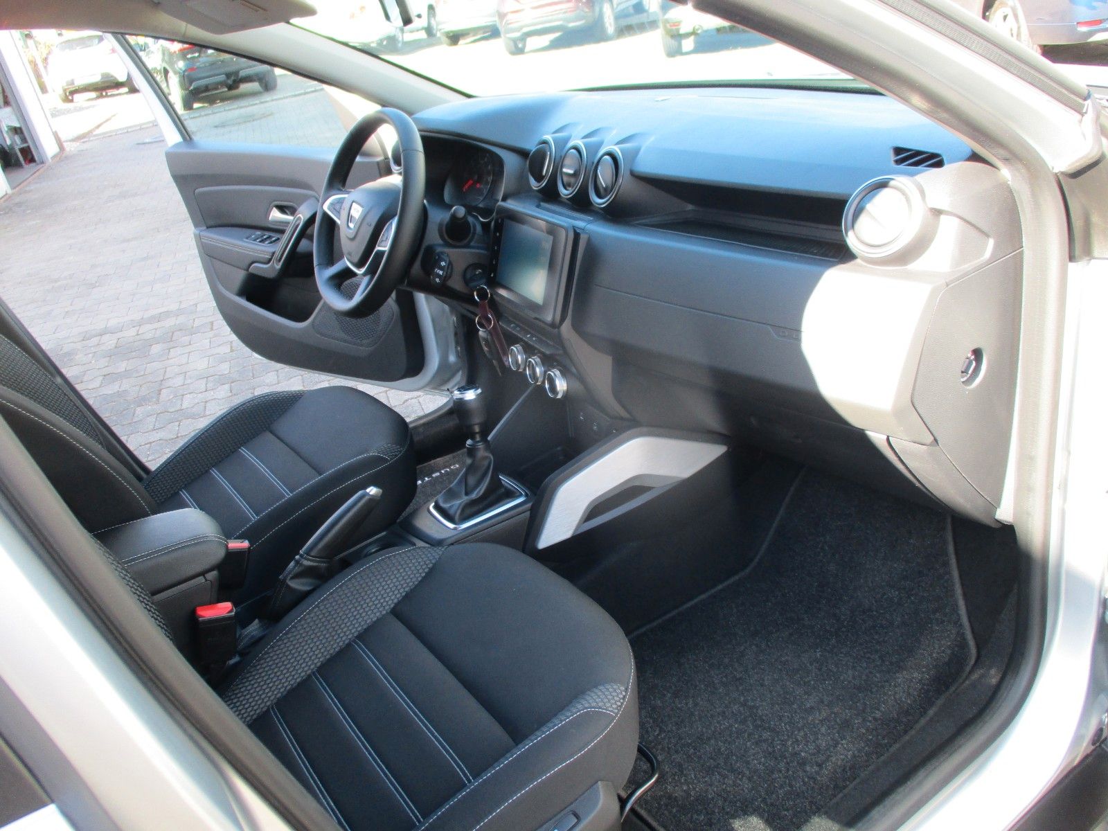 Dacia Duster Blue dCi 115 2WD Prestige - Samsaru's Car Outlet