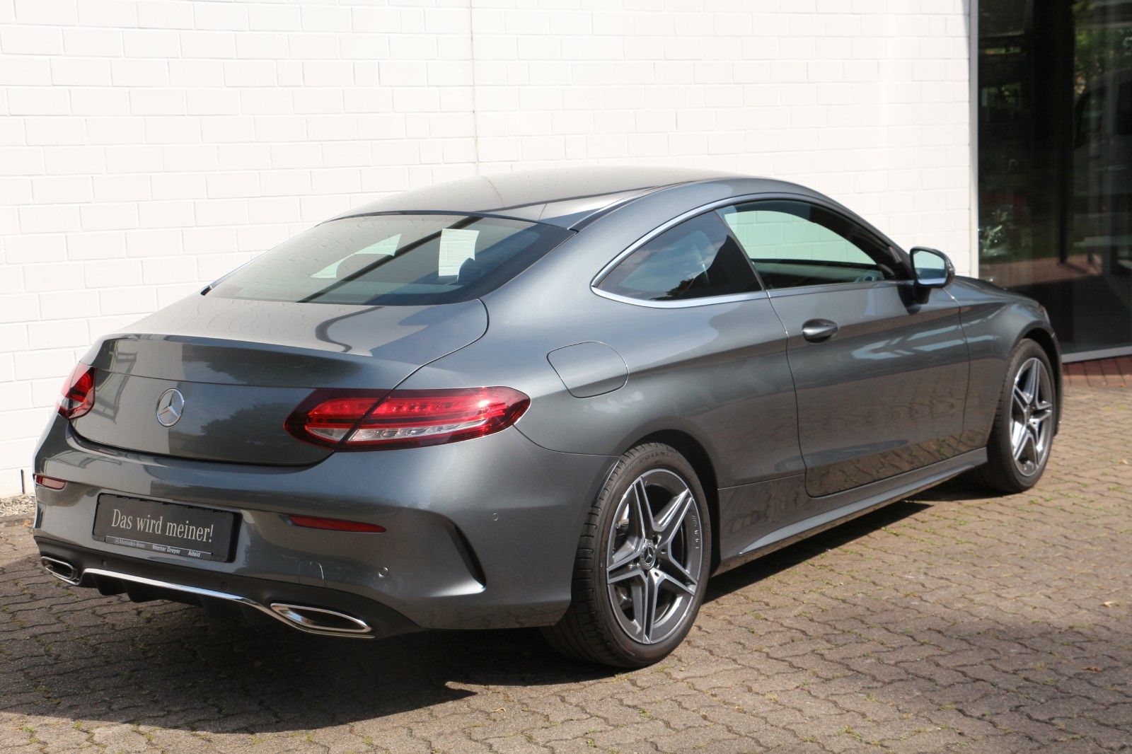 Mercedes-Benz C 200 Coupe AMG - Samsaru's Car Outlet